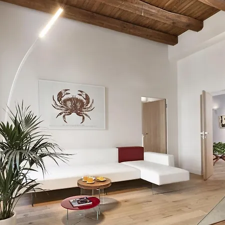 Casa Clat - Boutique 5* カリアリ