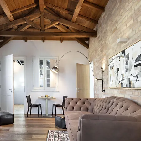 Casa Clat - Boutique Hotel